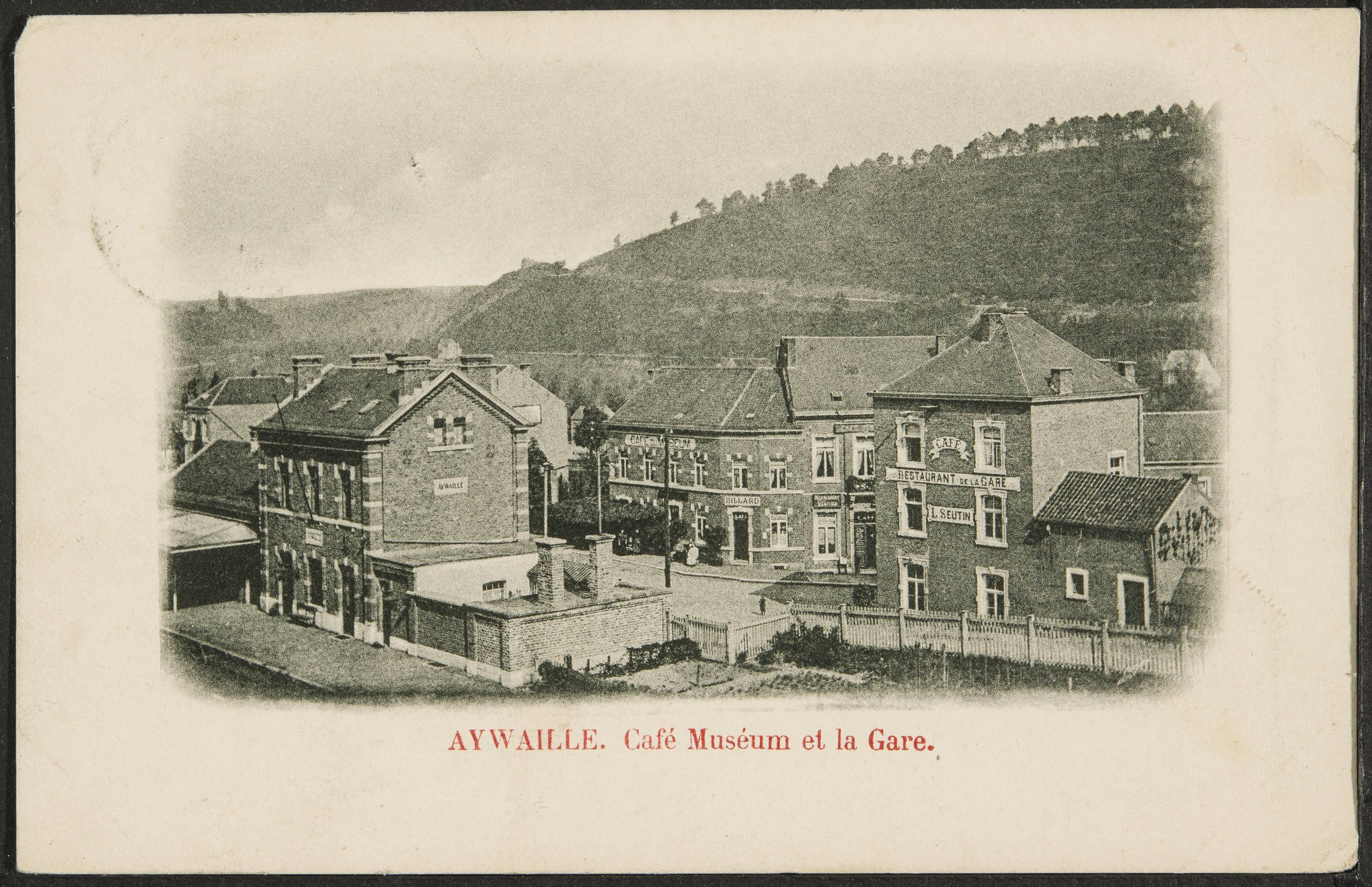 Carte postale ancienne d’Aywaille avec le Café Muséum et la gare